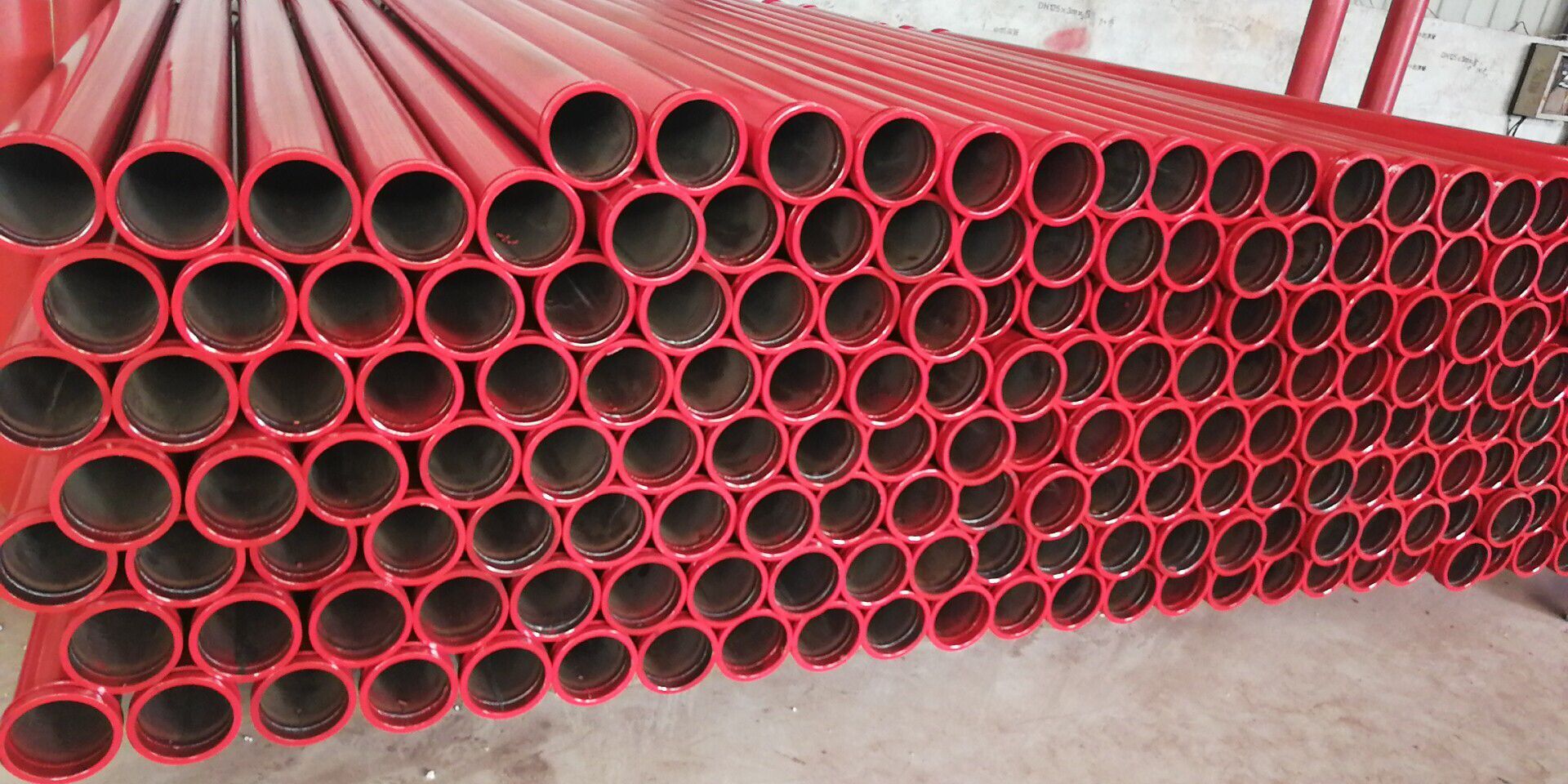 ST52 SEAMLESS PIPE DN125*4.5MM*3M